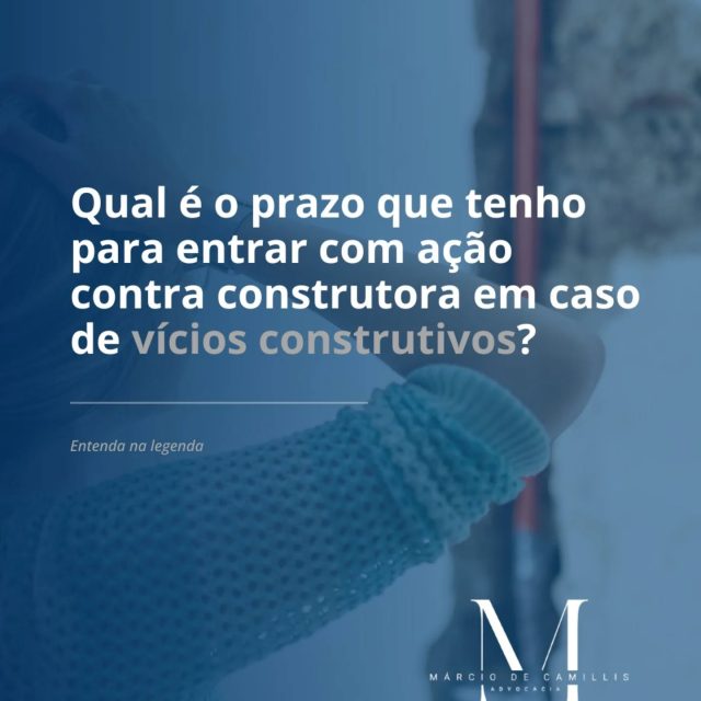 "Tratando-se de pretensão voltada à reparação de vícios construtivos ou a indenização por danos materiais, o prazo prescricional é decenal, nos termos do art. 205, do Código Civil."
✅️ A resposta, então, é: o prazo prescricional é de 10 anos!
E quem diz isso, sem margem para discussão, é o STJ, como, por exemplo, no julgamento do Agravo Interno em Agravo em Recurso Especial nº 2.499.655-MS (Rel. Min. Antonio Carlos Ferreira. Julgado em 28/04/2025. Publicado em 06/05/2025).
➡️ E não é só: além de definir que o prazo prescricional é de 10 anos, o STJ (no mesmo julgamento) também acrescenta, define e ressalva que o prazo prescricional de 10 anos só "nasce" quando "a parte toma ciência inequívoca do defeito; ou seja, o direito de buscar reparação surge quando constatada a lesão e sua consequências".
Mas é preciso cuidado com o seguinte, também como destaca o entendimento do STJ:
"(...) o evento danoso, para caracterizar a responsabilidade daconstrutora por vícios construtivos, deve apresentar-se dentro dos 5 anos previstos no art. 618 do Código Civil. Uma vez caracterizada tal hipótese, o construtor poderá ser acionado no prazo prescricional de 10 anos, conforme dispõe o art. 205 do CC/2002."
❗️É fundamental, portanto, que o vício construtivo, ao ser constatado em até 5 anos da entrega ou finalização da obra (art. 618 do CC/2002), seja formalmente reclamado à construtora, para que isso fique registrado, e não haja espaço para discussão quanto à prescrição.
Constatado o vício, a ação para reparação de vícios construtivos ou para indenização por danos materiais deverá ser ajuizada no prazo de 10 anos.
Está em dúvida?
Conte comigo.
Márcio De Camillis
OAB/RS nº 45.496
Contato: (51) 999 564 346