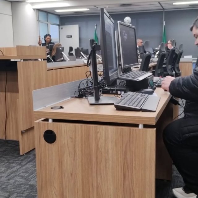 Tarde de sessão de julgamento da 6a.Câmara Cível do Tribunal Justiça do Estado do Rio Grande do Sul.
Obtivemos importante decisão favorável unânime em caso de grande relevância envolvendo cobertura de plano de saúde.